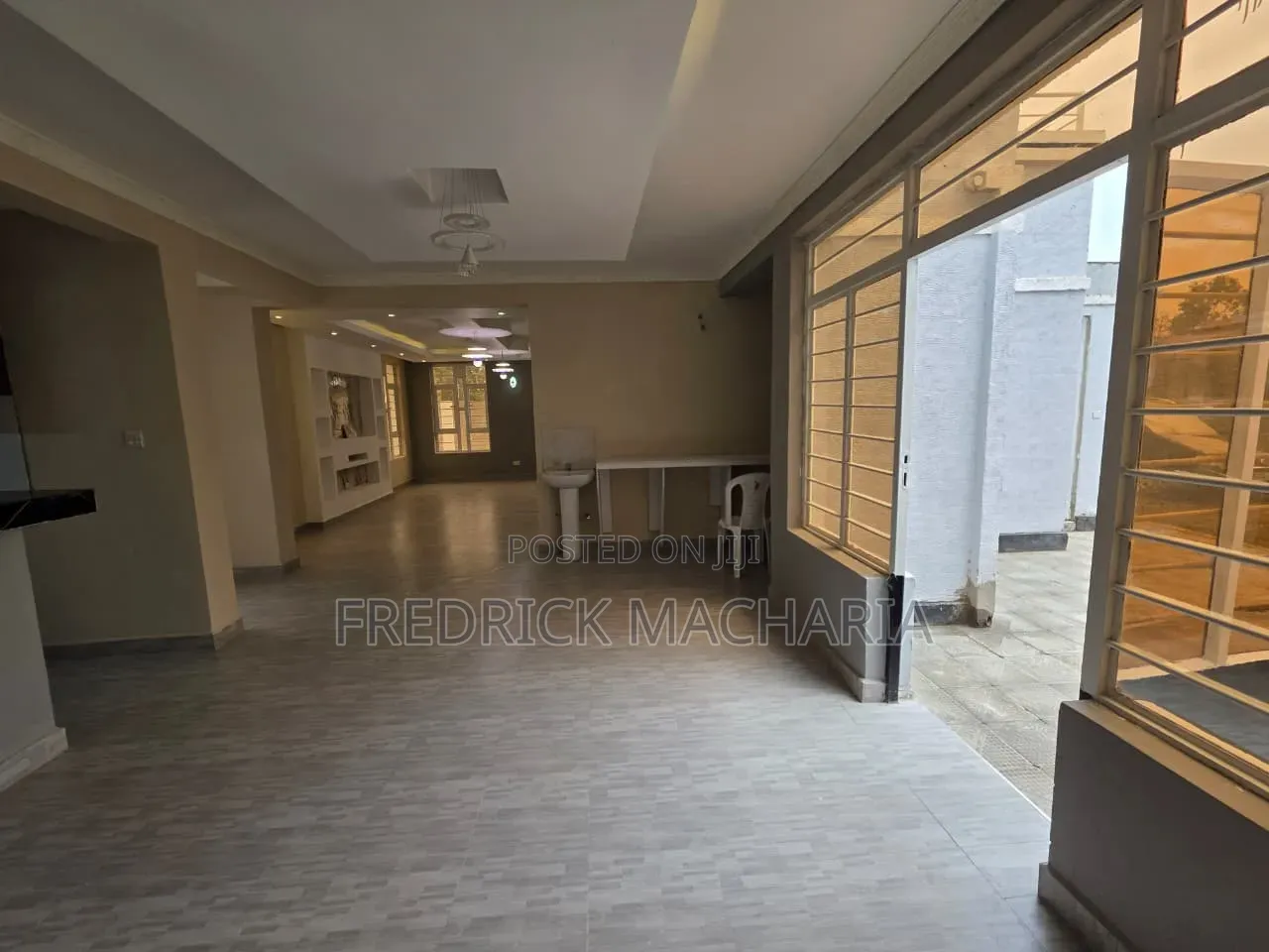 3bdrm Bungalow in Mugutha, Murera for sale