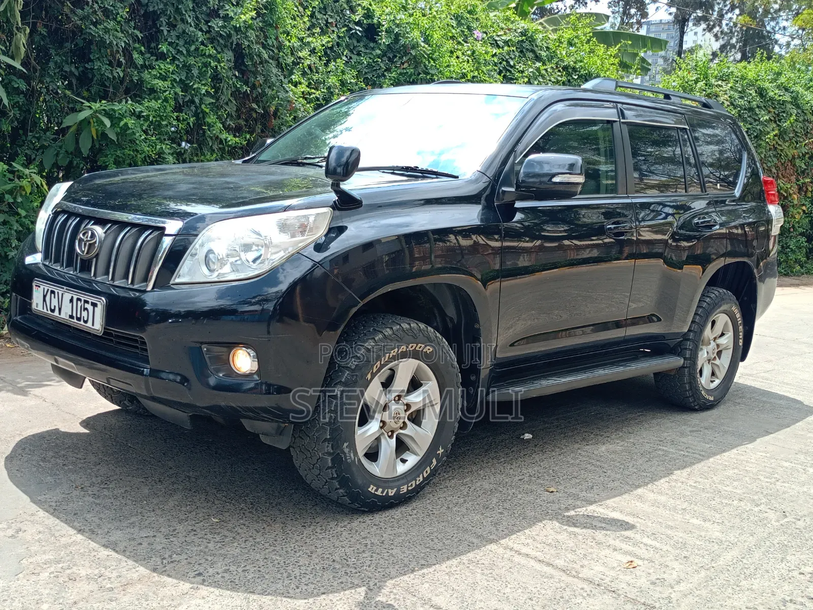 Toyota Land Cruiser 2012 Black