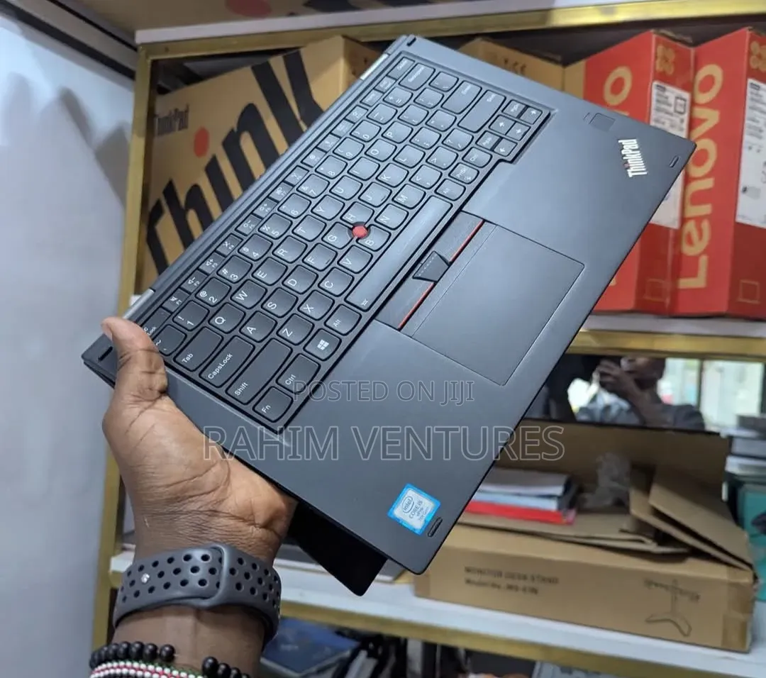 Laptop Lenovo ThinkPad Yoga 370 8GB Intel Core i7 SSD 256GB