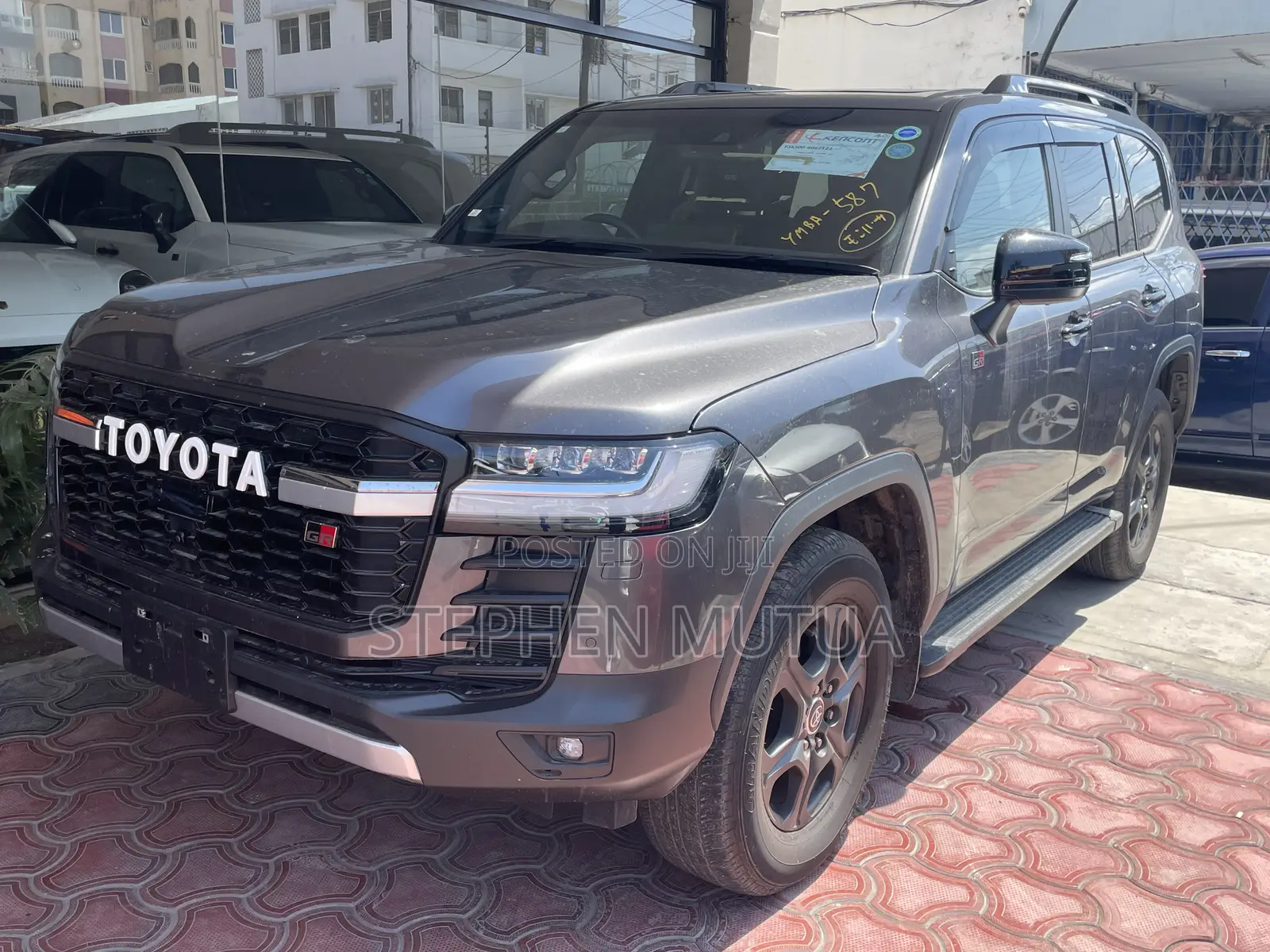 Toyota Land Cruiser LC300 2023 Gray