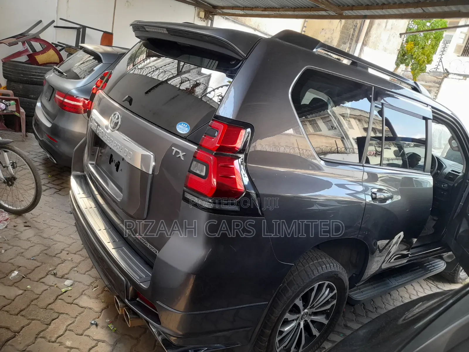 Toyota Land Cruiser Prado 2019 Gray