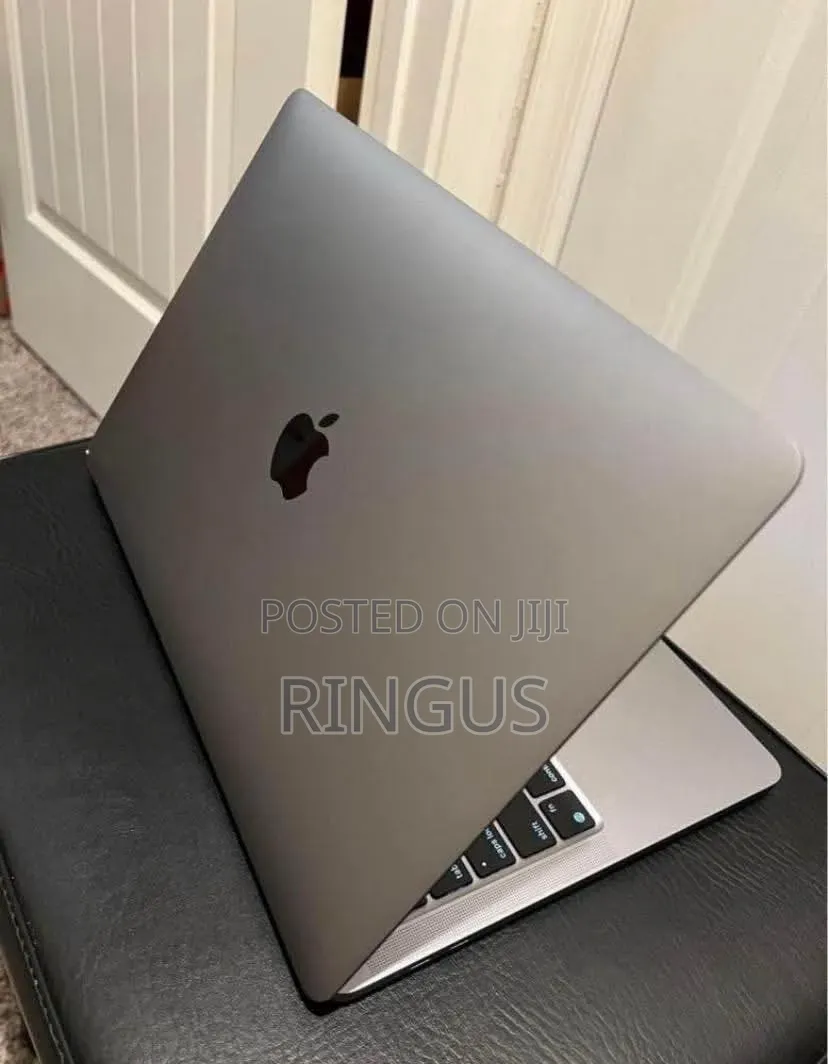 Laptop Apple MacBook Pro 2020 16GB Intel Core i7 SSD 1T