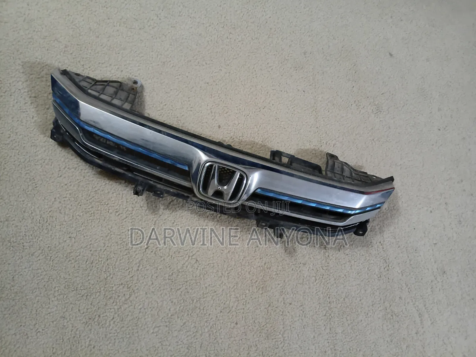 2014 Honda Insight Grill