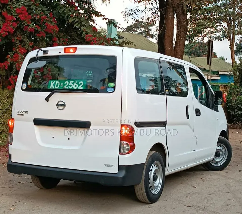 Nissan NV200 2019 White