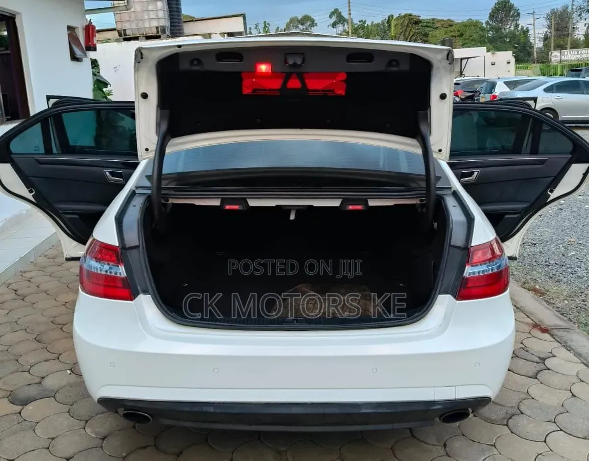 Mercedes-Benz E250 2011 White
