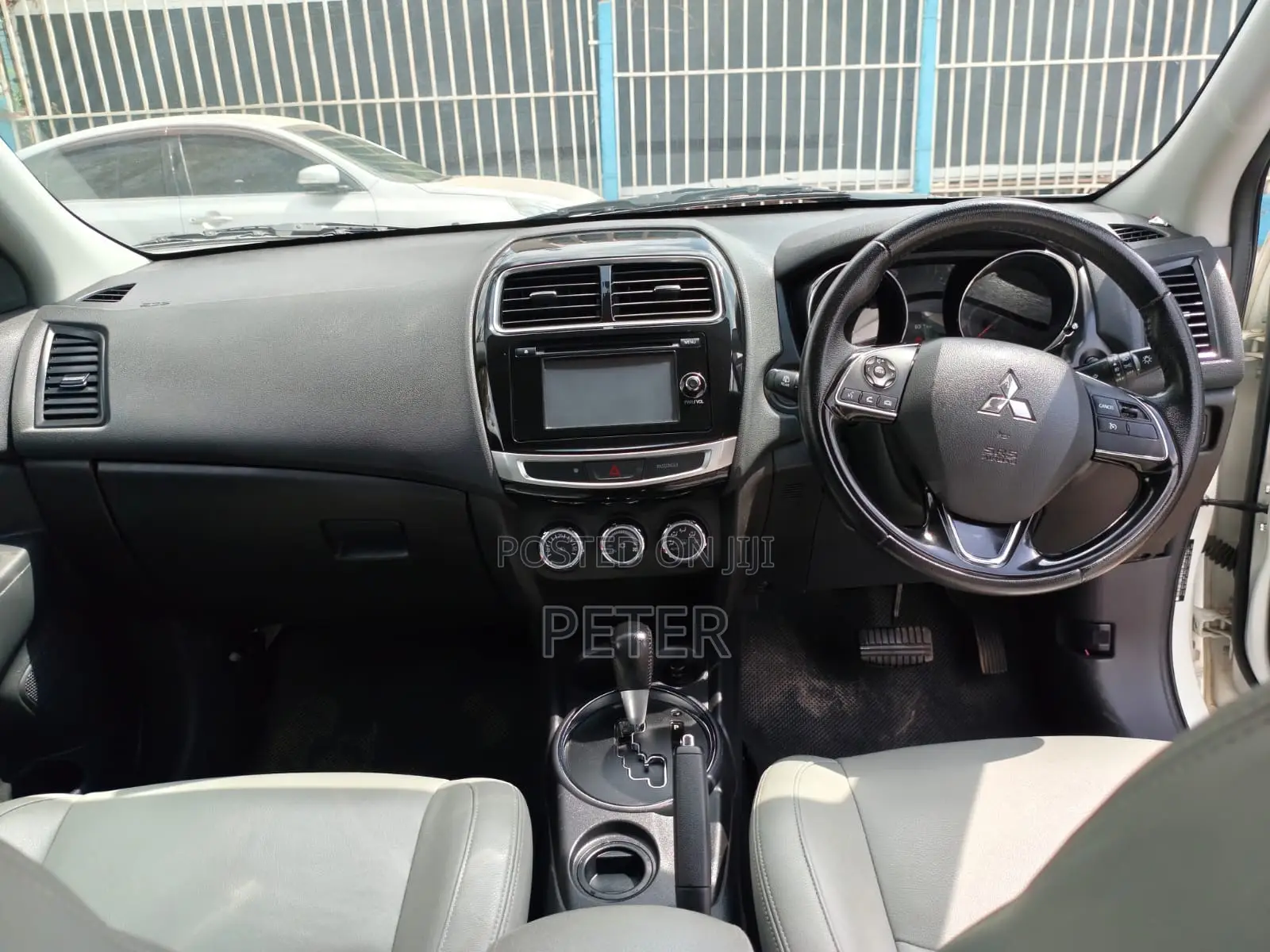 Mitsubishi RVR 2016 White