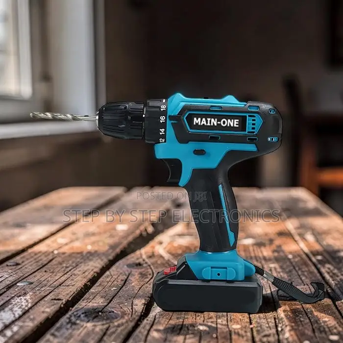 Battery-Powered Main-One Cordless Drill With Free Drill Bits