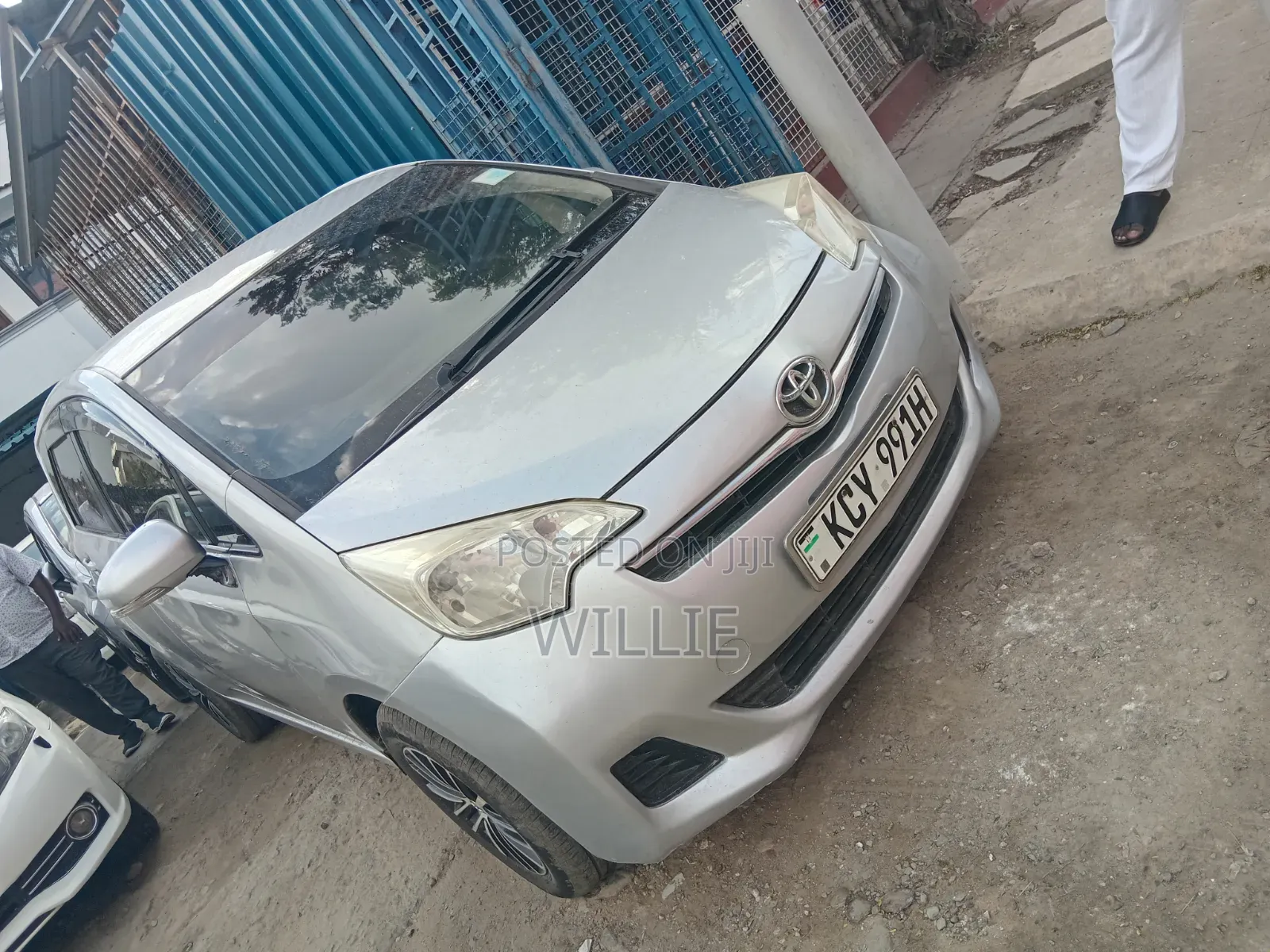 Toyota Ractis 2012 Silver