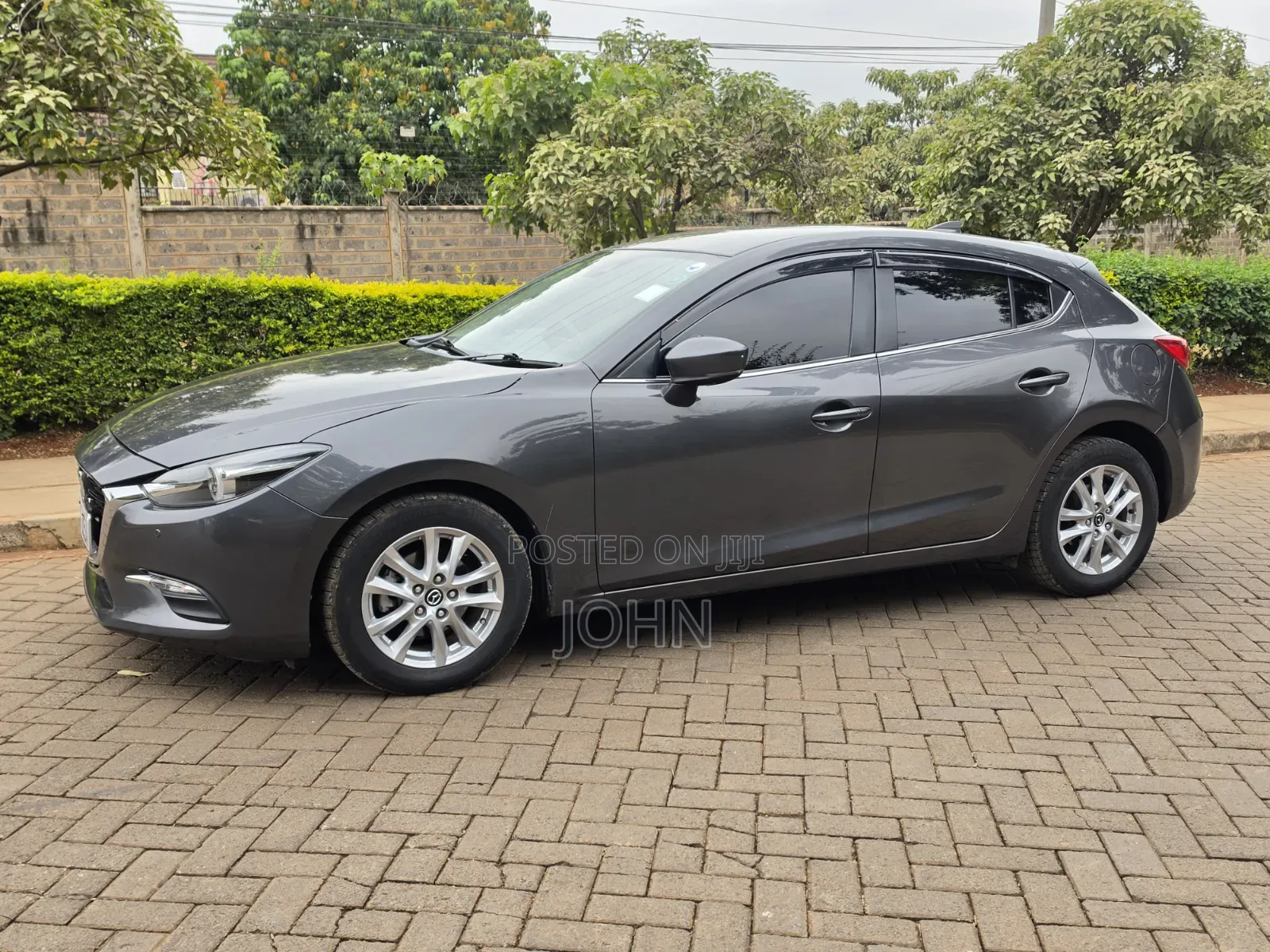 Mazda Axela 2019 Gray