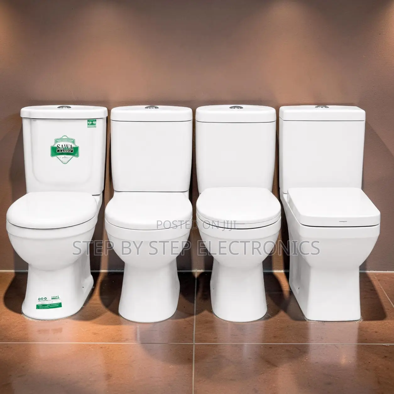 Easy Clean Glazed Ceramic Toilet With Soft Close Seat Cover