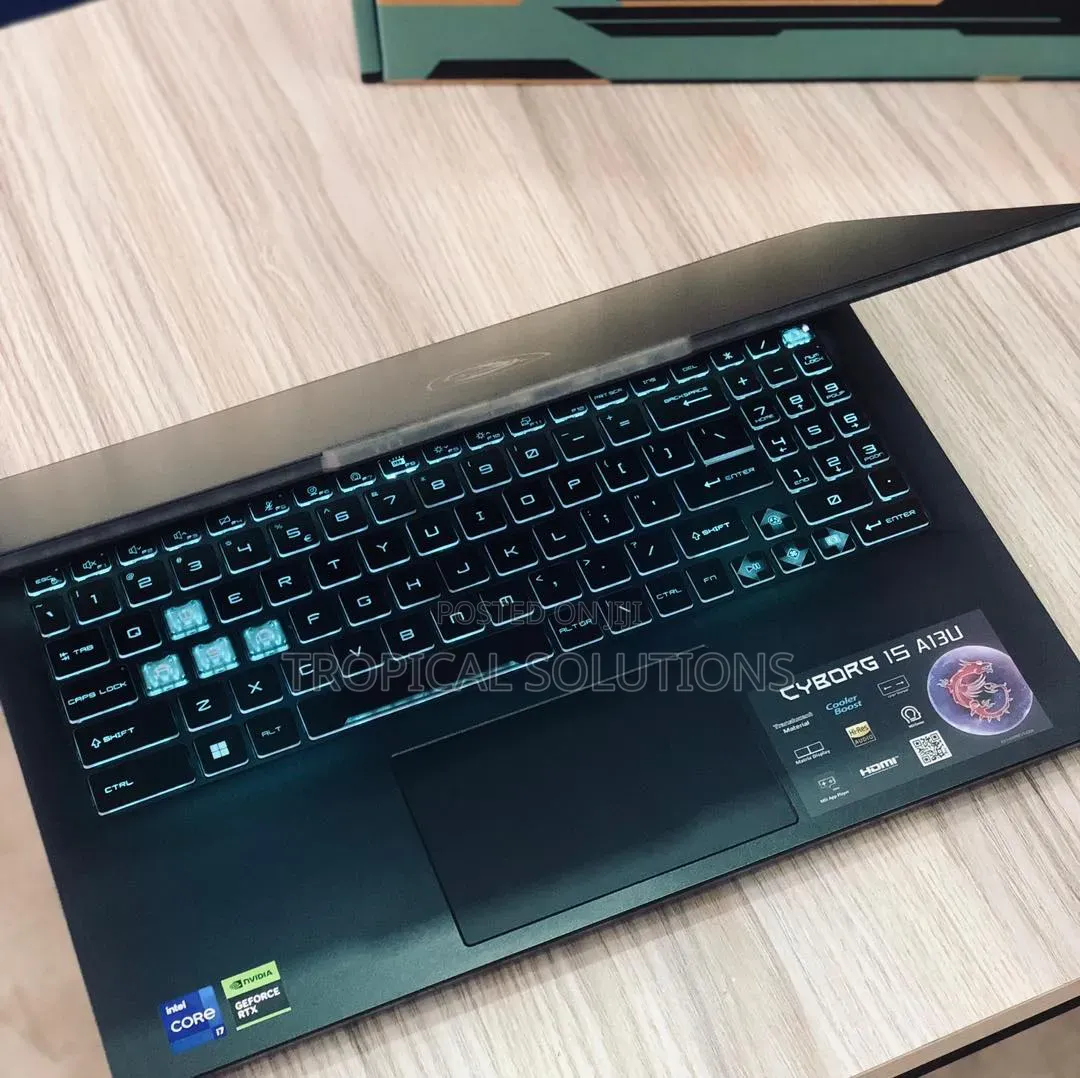 New Laptop MSI Cyborg 15 8GB Intel Core i5 SSD 512GB