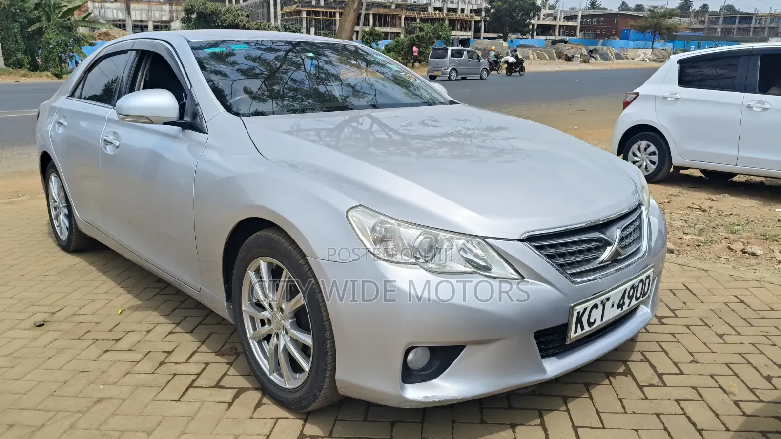 Toyota Mark X 2011 Silver