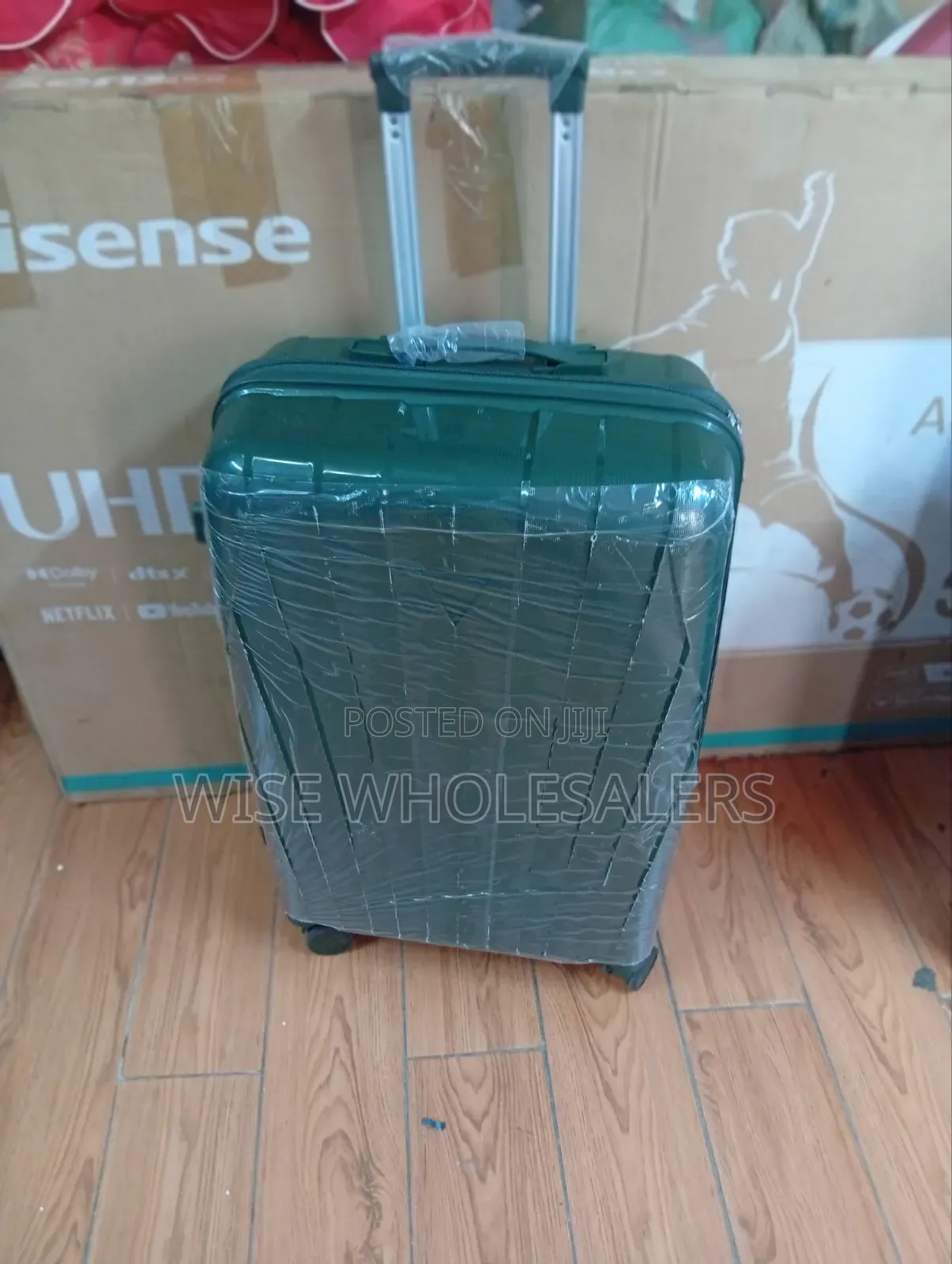 Medium Size Unbreakble Laxurious Rubber Suitcase Travel Bag
