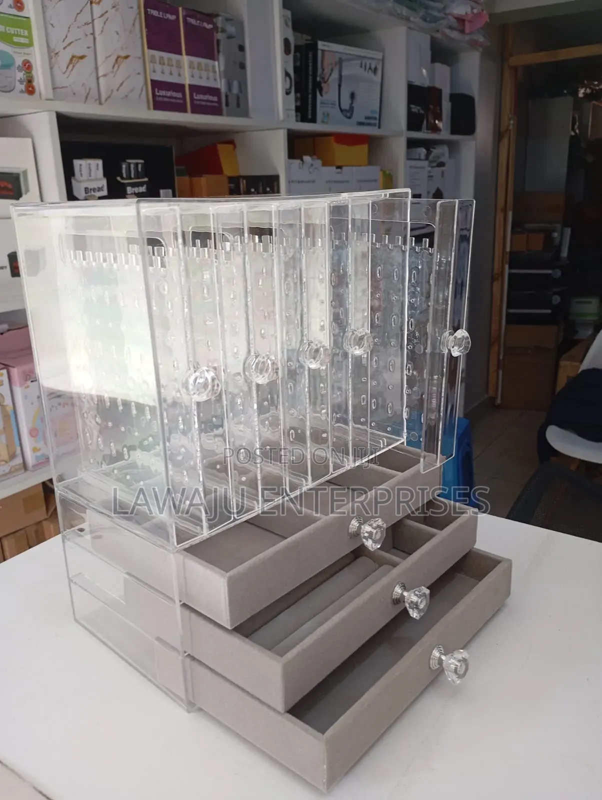Transparent Jewelry Organizer