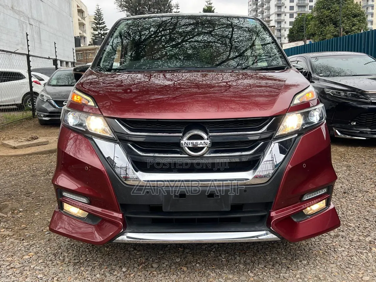 Nissan Serena 2019 Maroon
