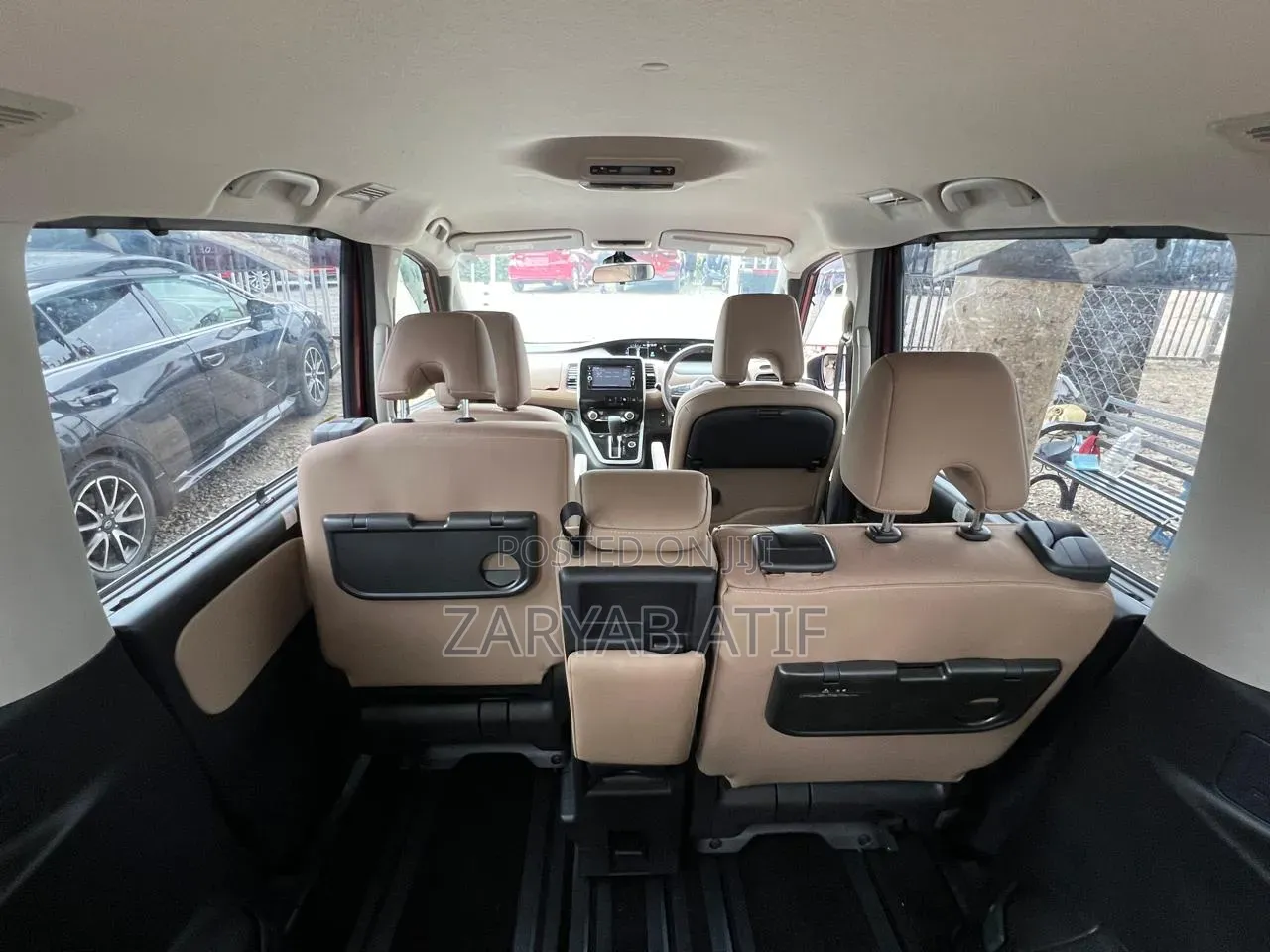 Nissan Serena 2019 Maroon