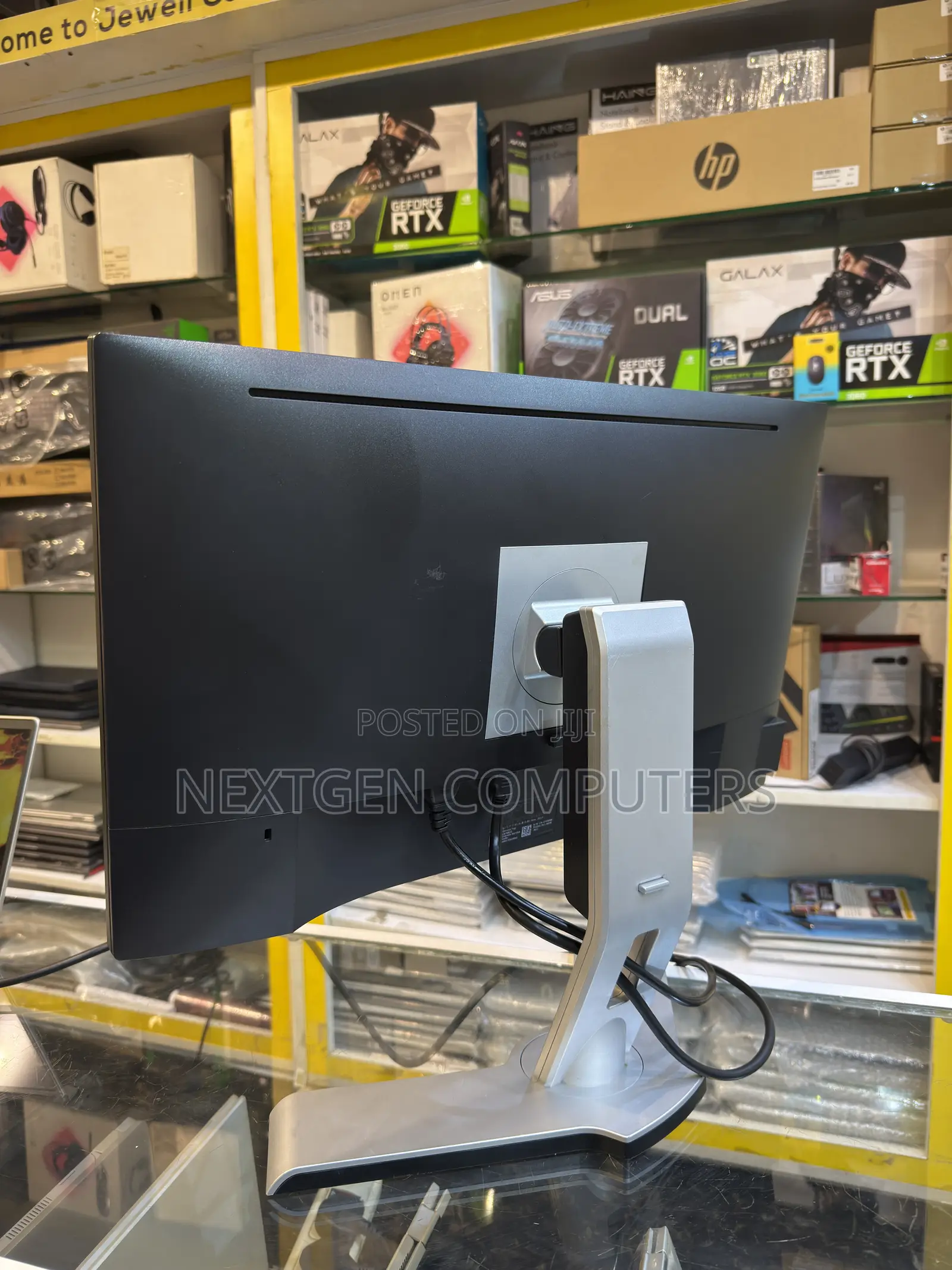 Dell P2417H 24” FHD (1920 X 1080p) IPS Display Monitor
