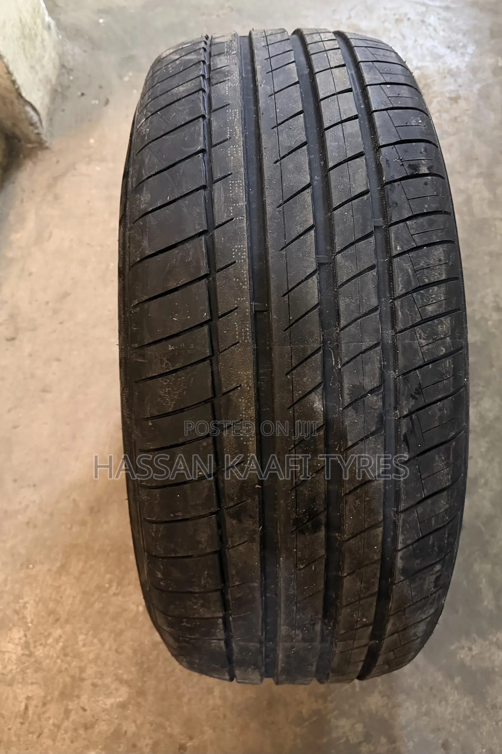 285/45r22 Kapsen Tyre