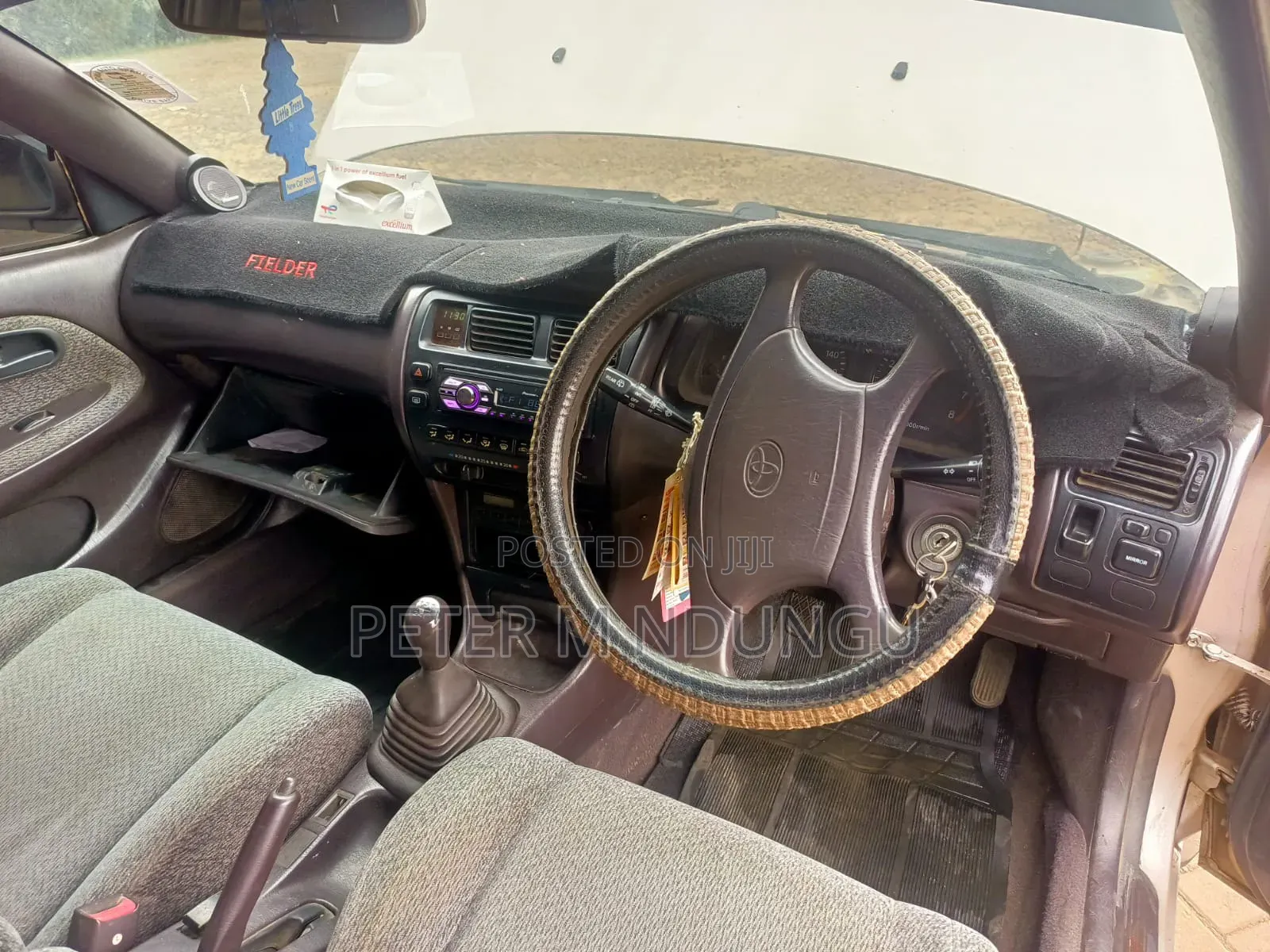 Toyota Corolla 1997 Gold