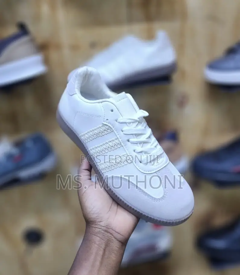 Ladies / Girls Retro Style Sneakers Size 35-42