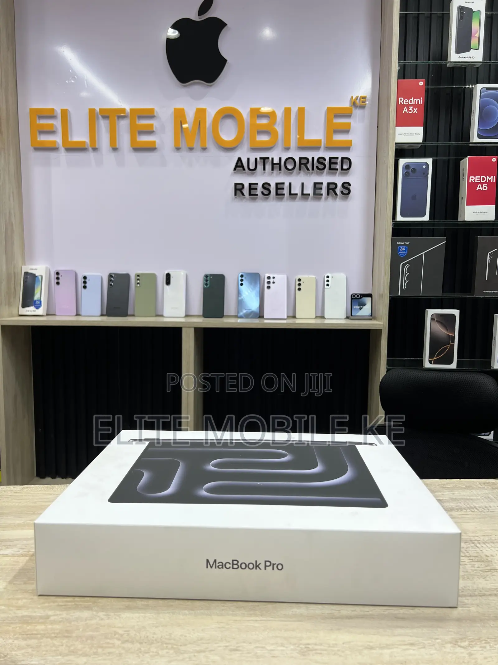 New Laptop Apple MacBook Pro 24GB Apple M5 Pro SSD 1T