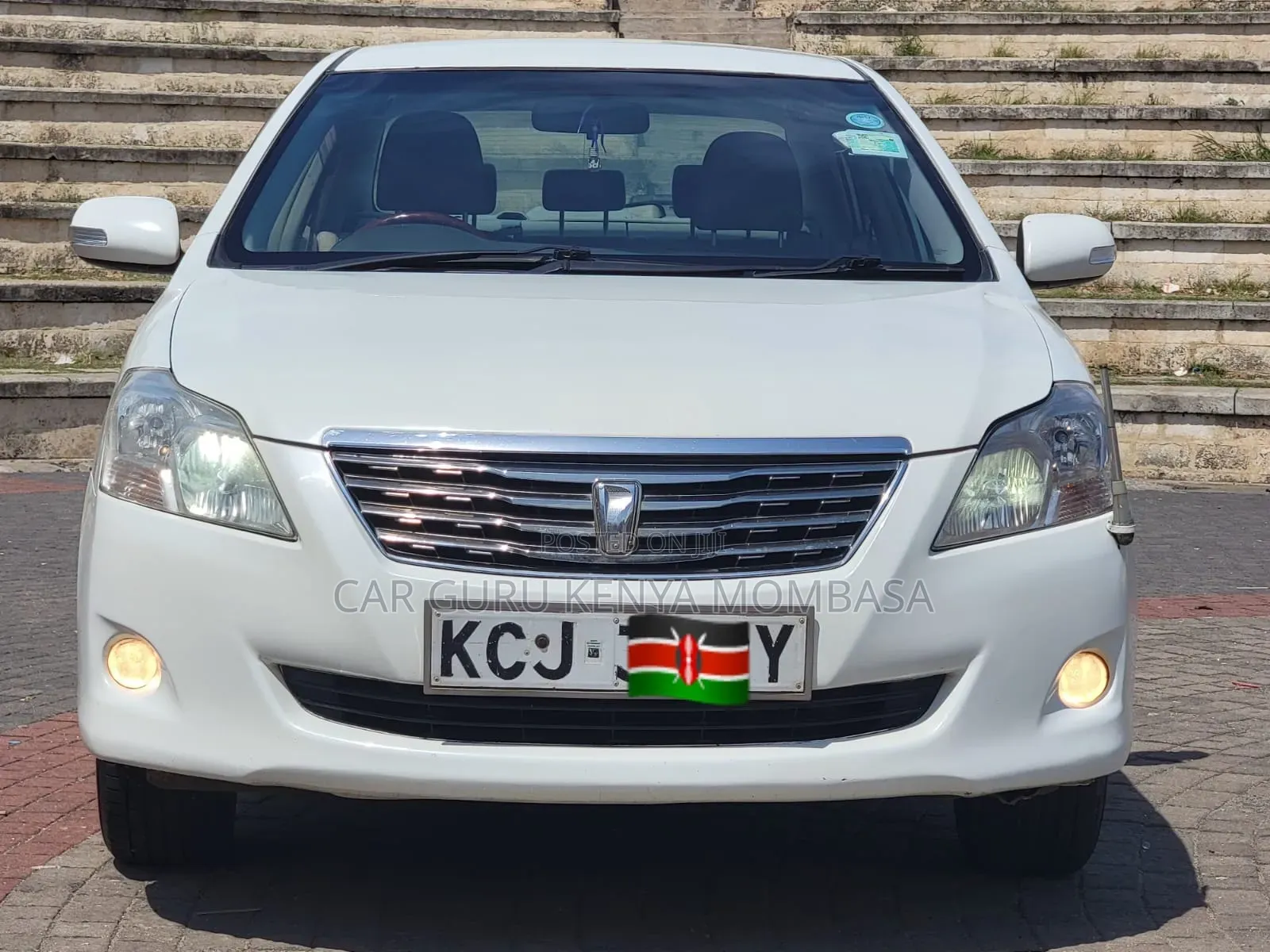 Toyota Premio 2010 White
