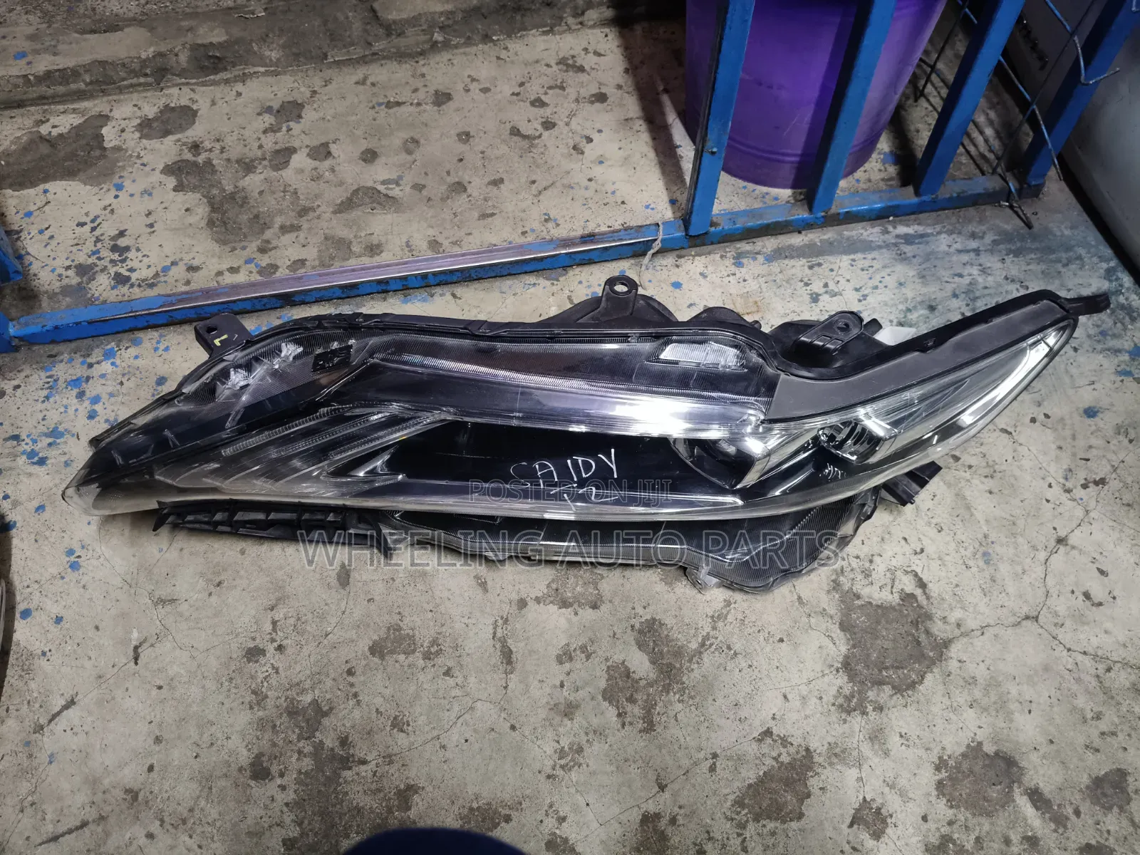 Toyota Harrier 191 Headlight