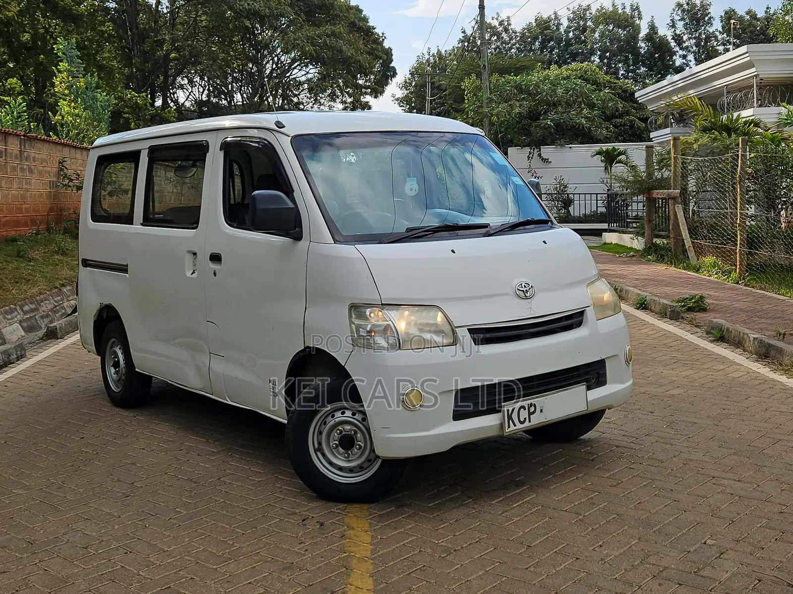 Toyota TownAce 2010 White