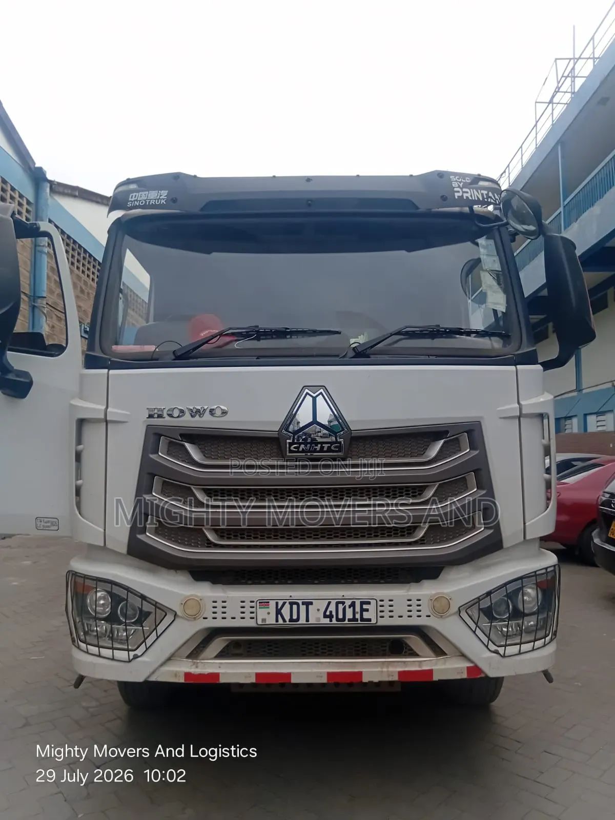 Reliable Heavy Lifting Transport Services-Forklift