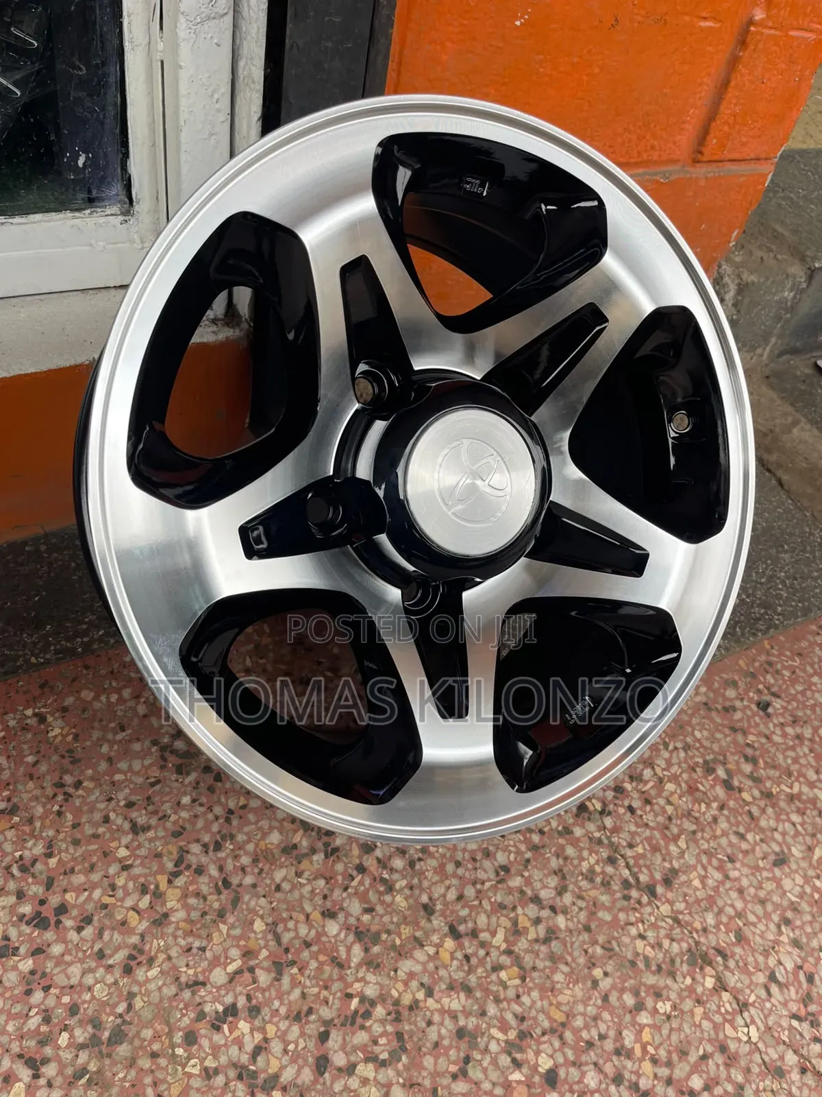 Size 16 Landcruiser 79 4* 4 Sports Rims