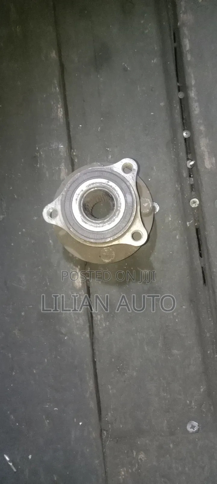 Mazda Demio Rear Hub