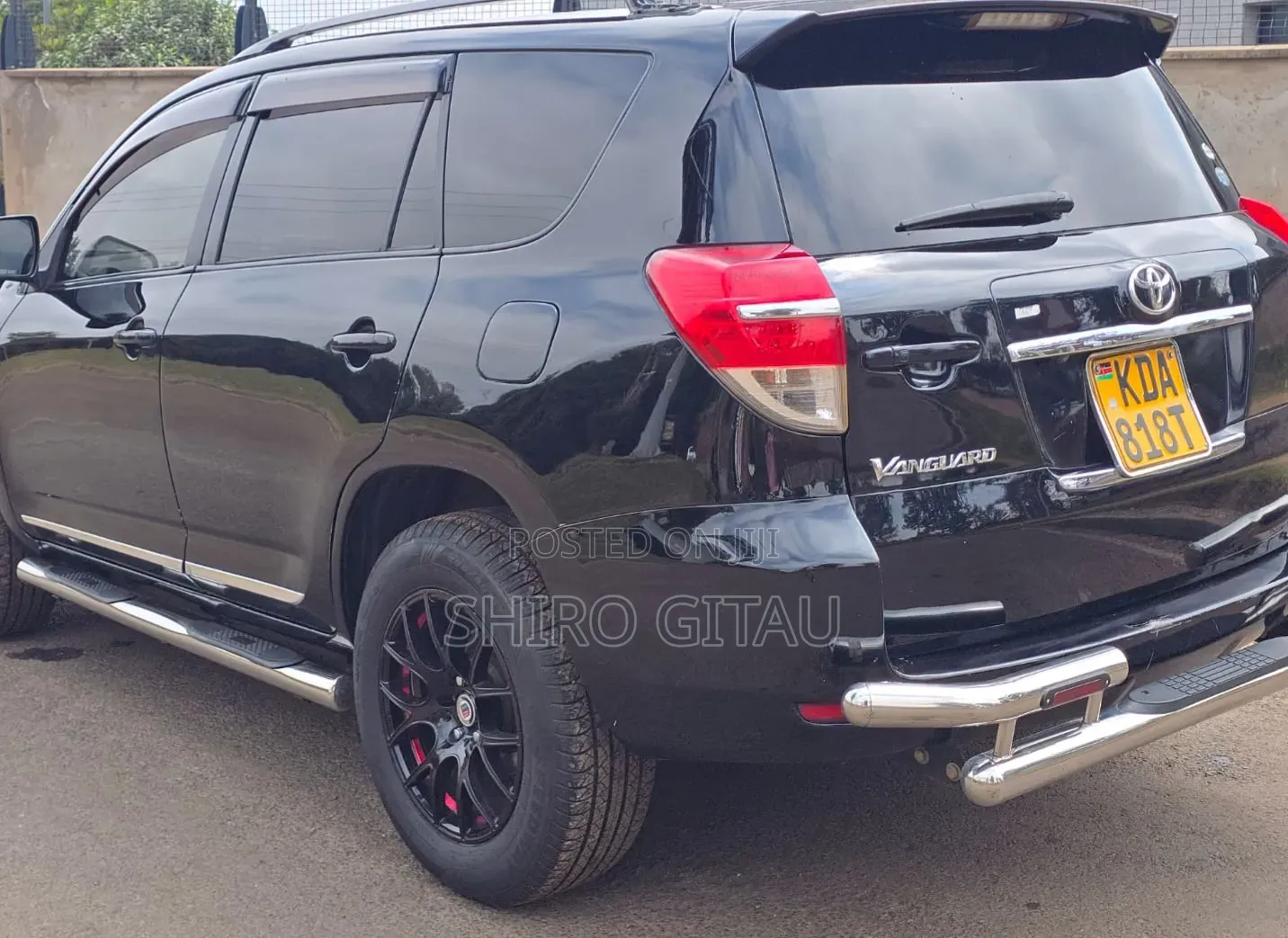 Toyota Vanguard 2013 Black
