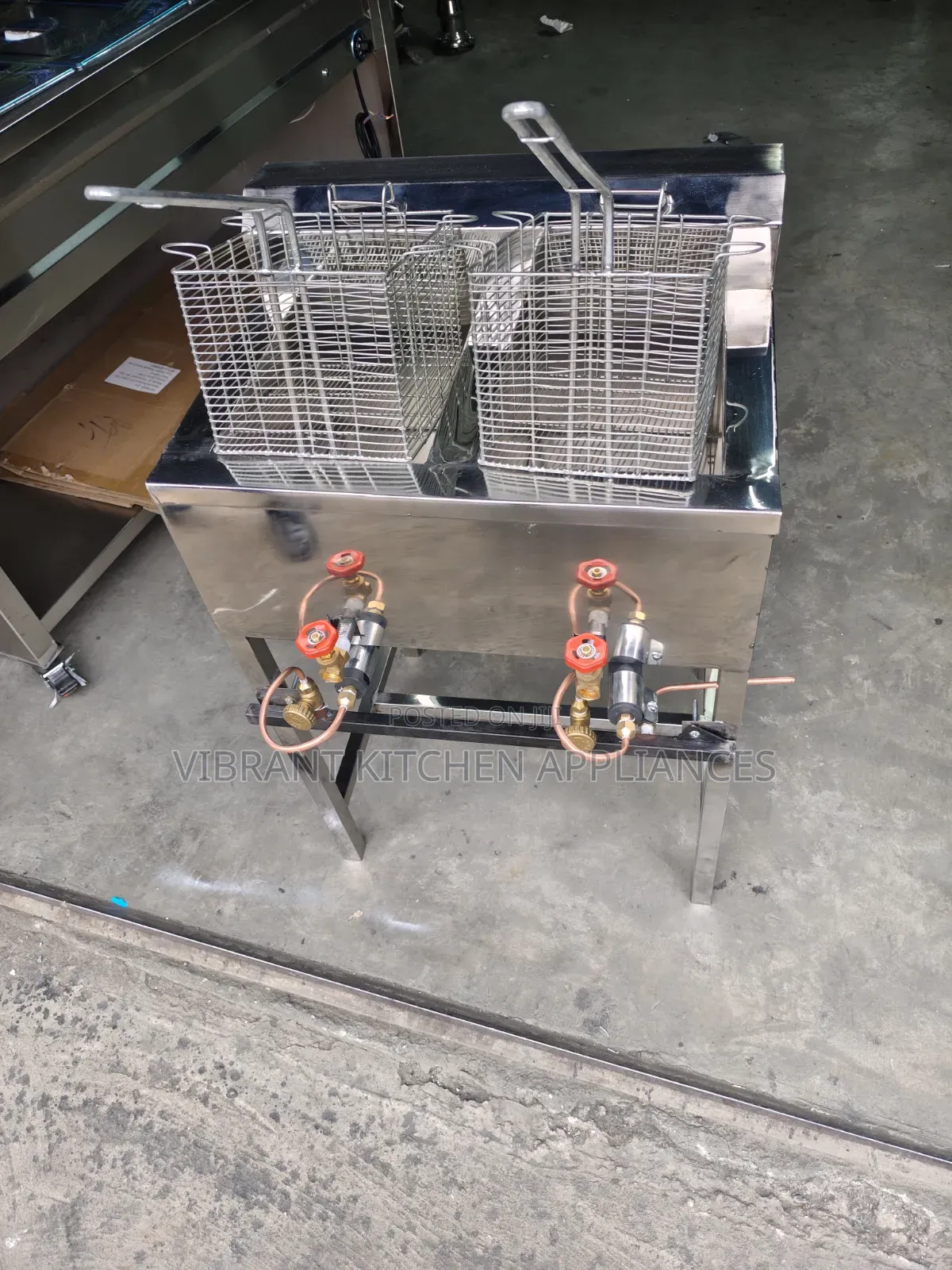 Double Tank Gas Fryer – With Fibre Insulated Sides