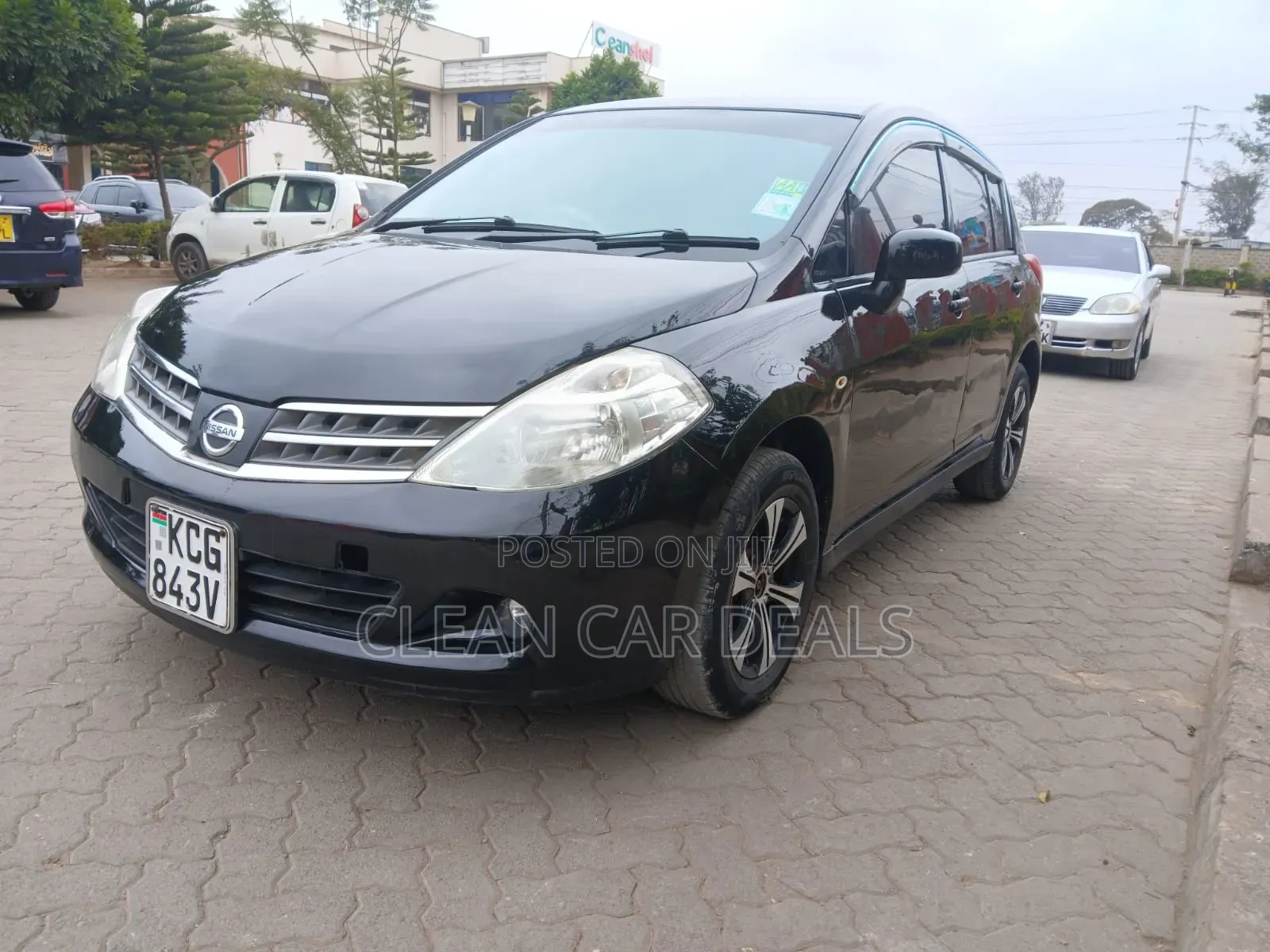 Nissan Tiida 2008 Black