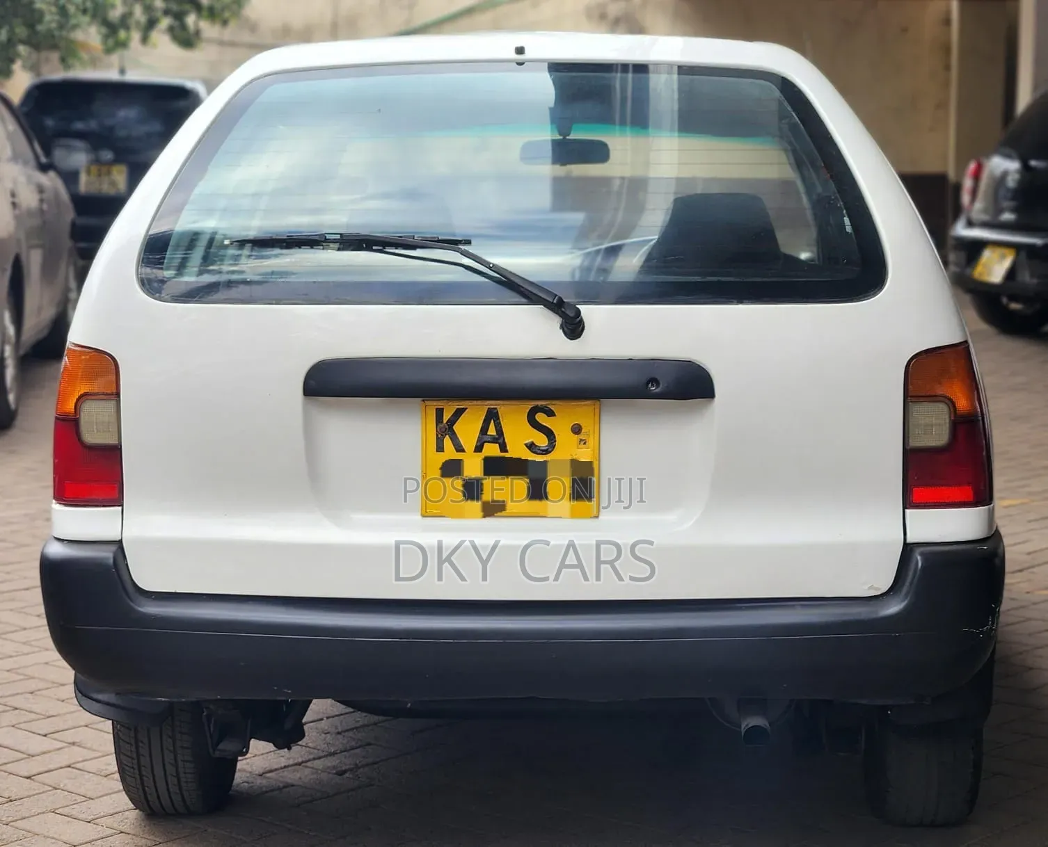 Toyota Corolla 2000 White