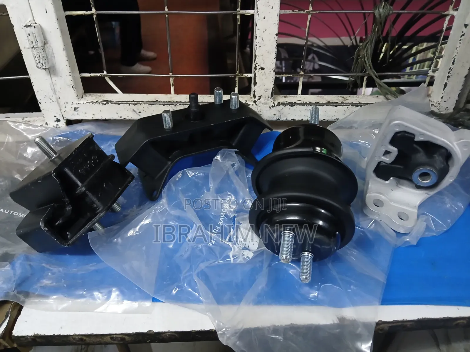 Subaru Legacy,outback Engine Mountings