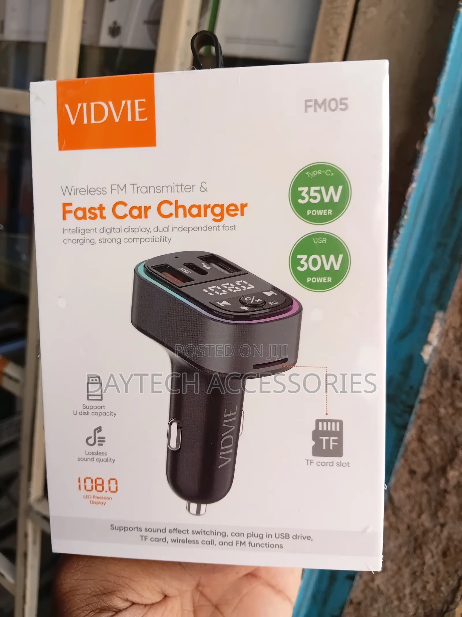 VIDVIE FM05 Wireless FM Transmitter and Fast Car Charger - Black