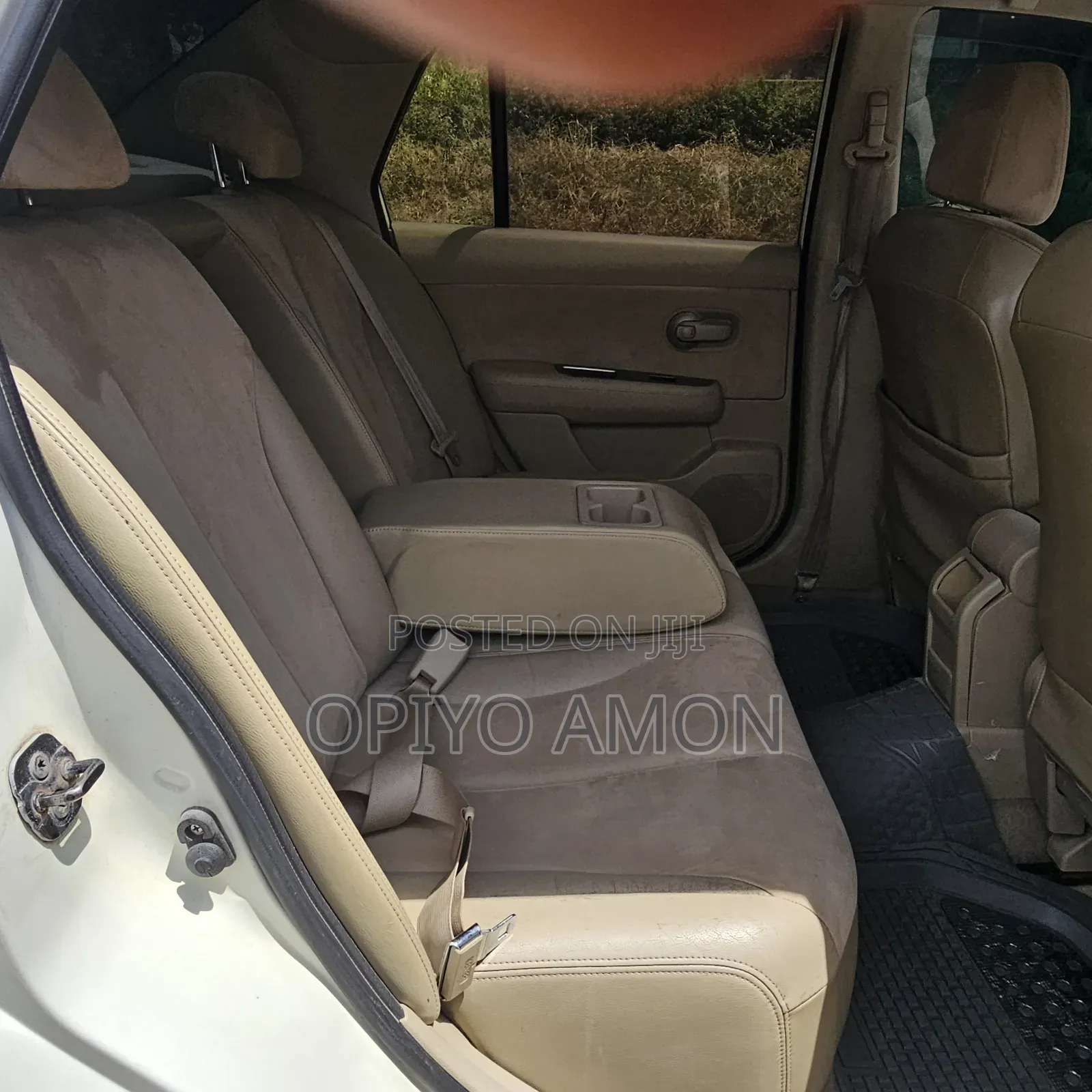 Nissan Tiida 2011 White