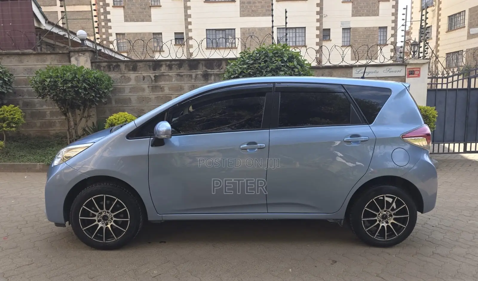 Toyota Ractis 2016 Blue