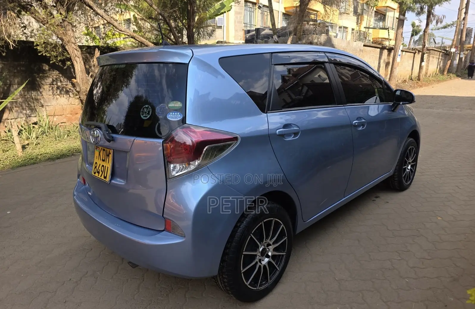 Toyota Ractis 2016 Blue