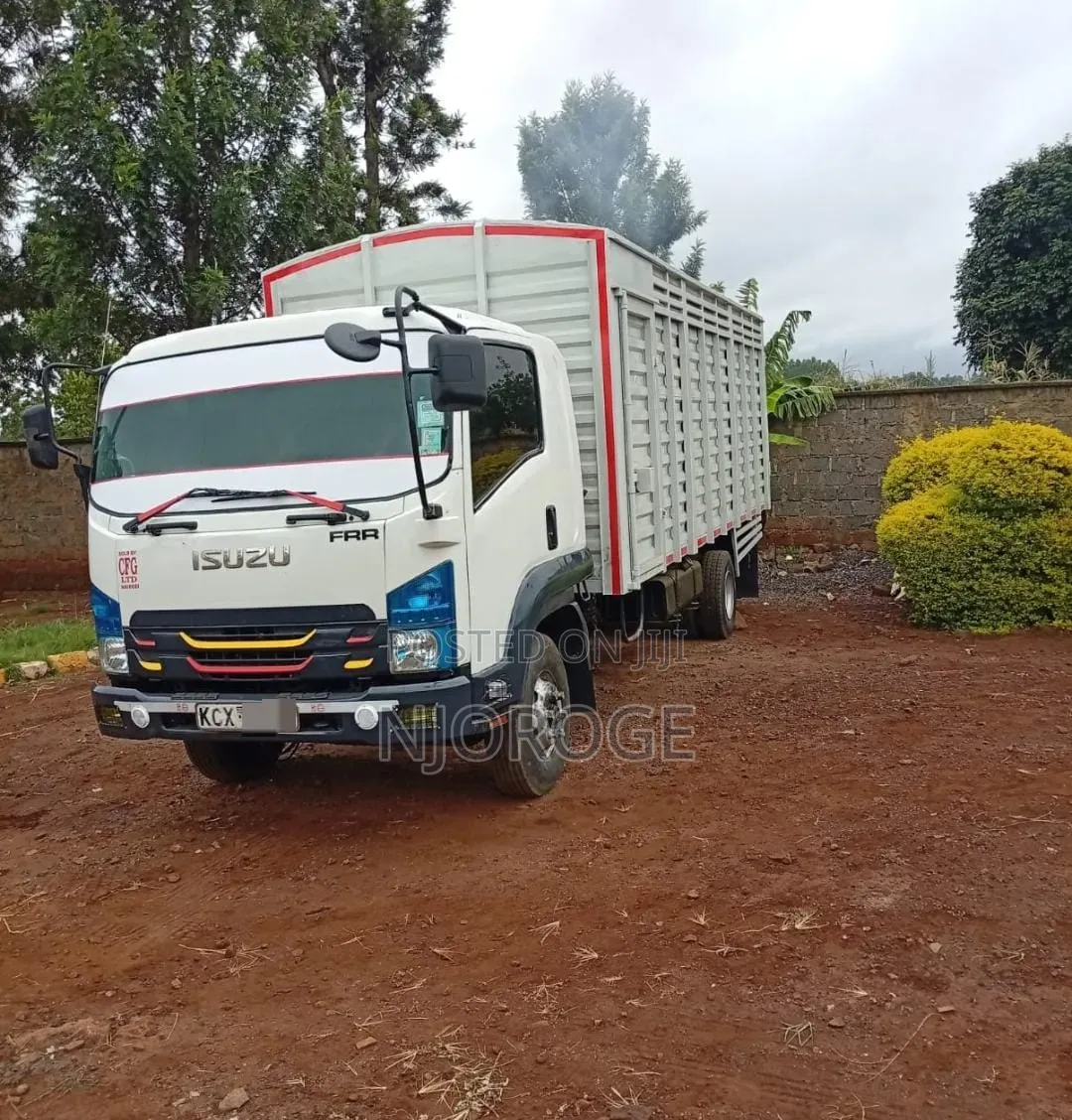 Isuzu FRR 2016 White