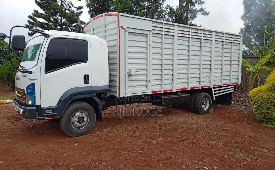 Isuzu FRR 2016 White