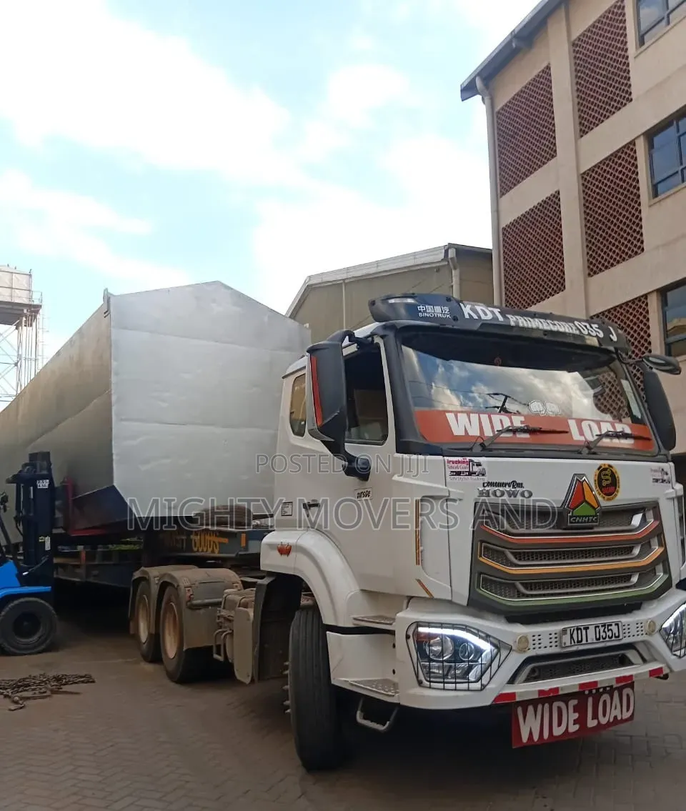 Forklift Hire Ready for Hauling Job _Heavy Lifting Services