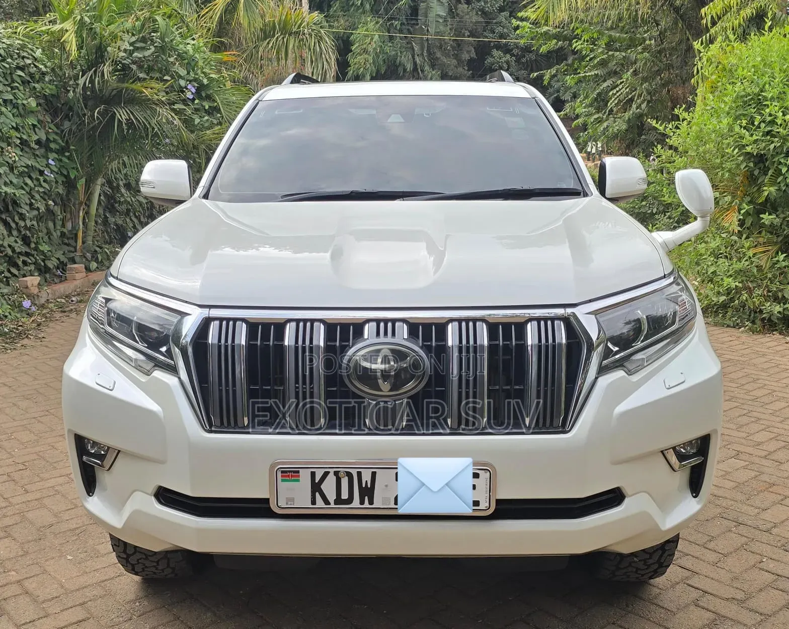 Toyota Land Cruiser Prado 2018 Off white