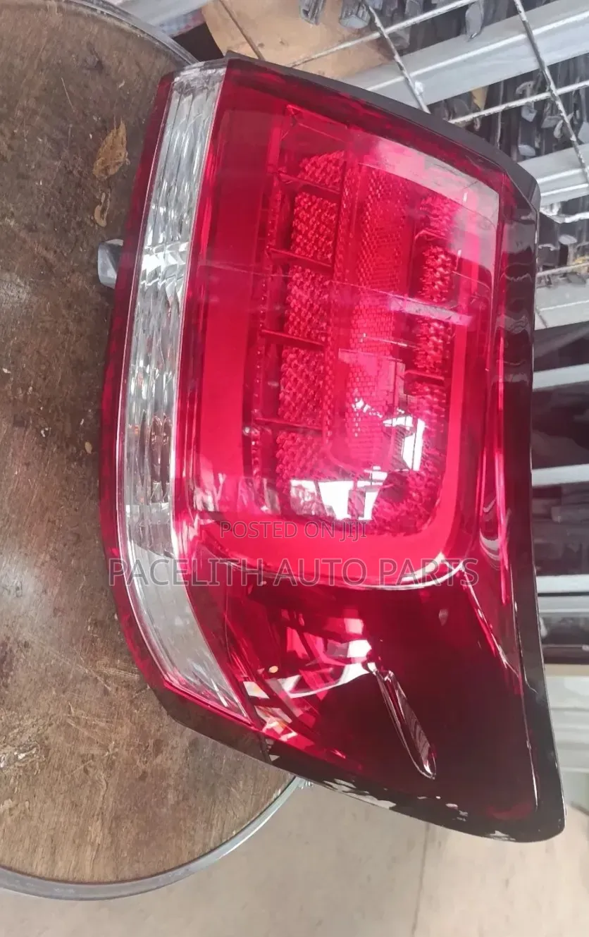 Tail Lamp / Tail Light Allion 270