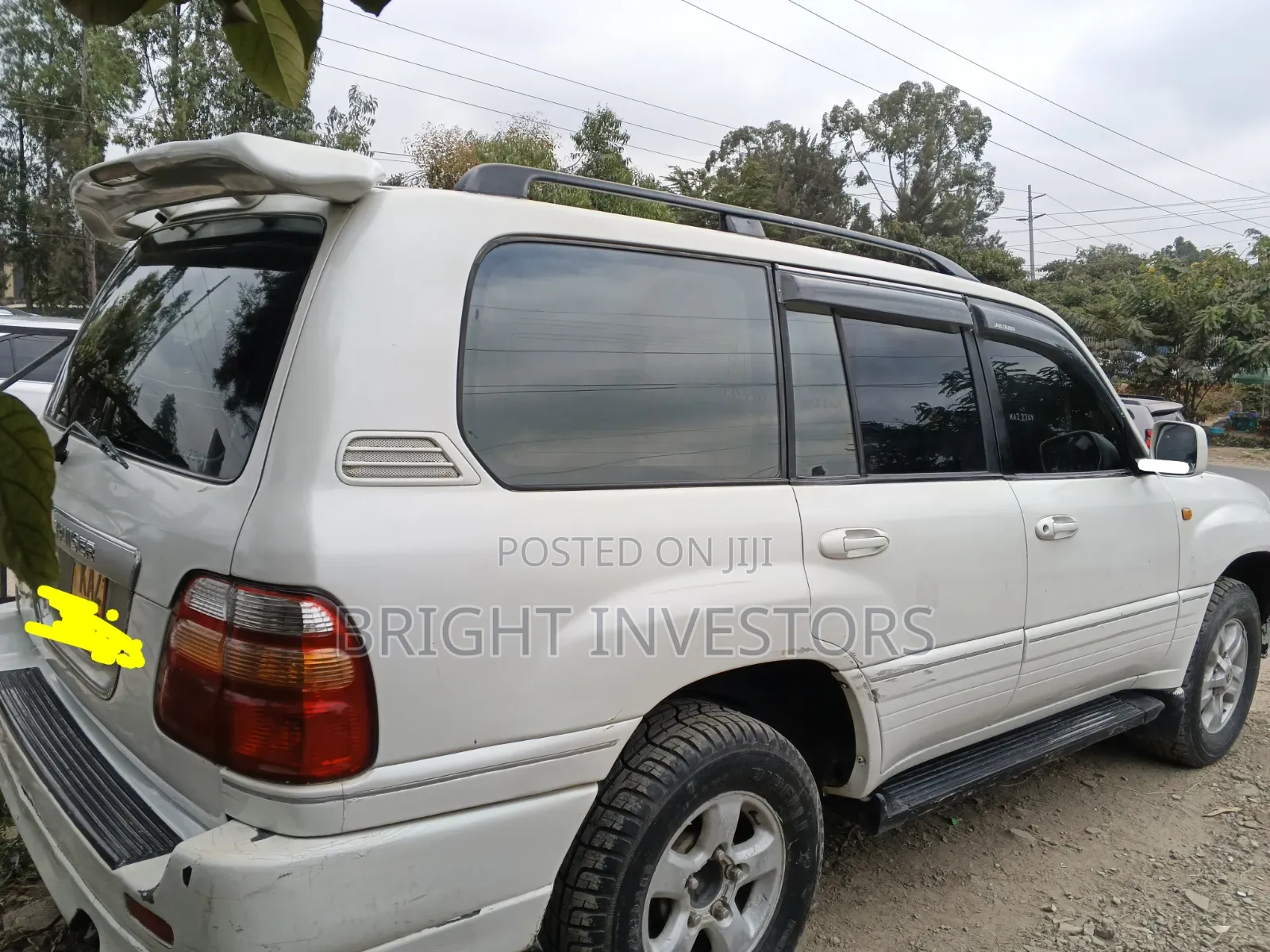 Toyota Land Cruiser 2006 White