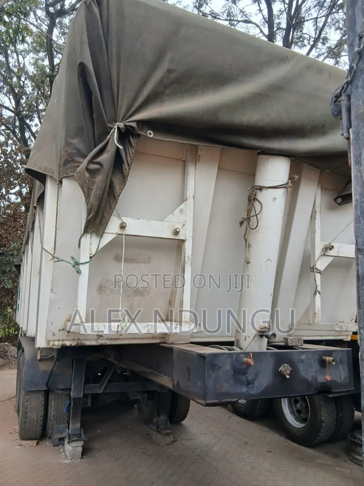 ZJ Tipping Trailer Still New