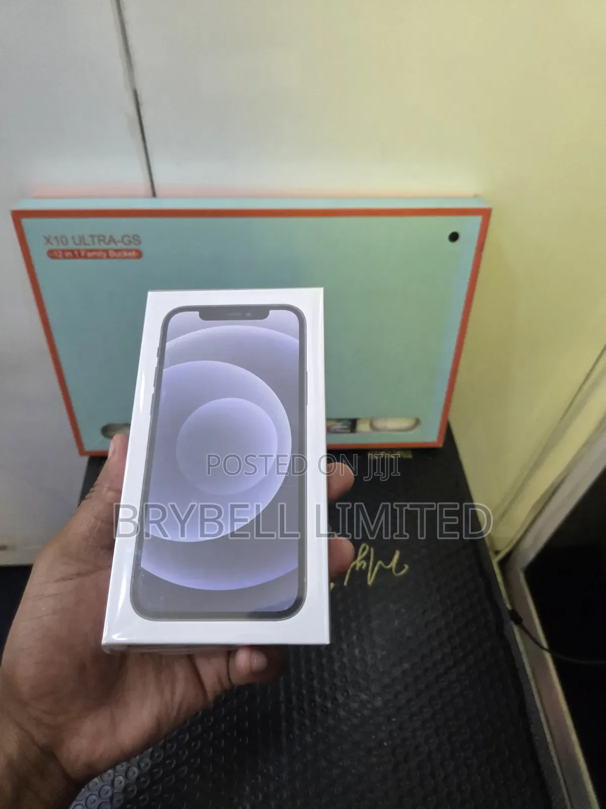 New Apple iPhone 12 128 GB Black