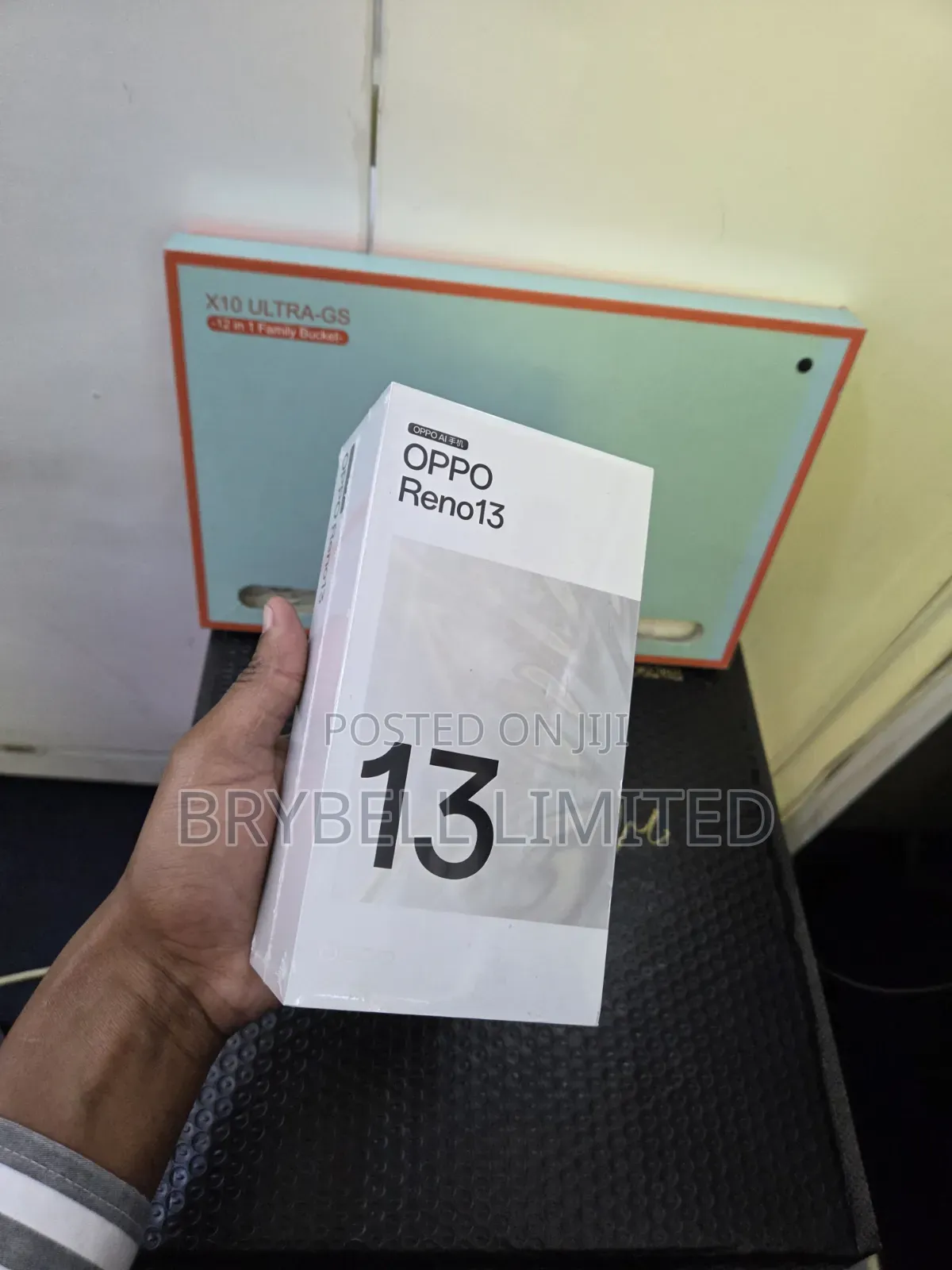 New Oppo Reno13 256 GB White