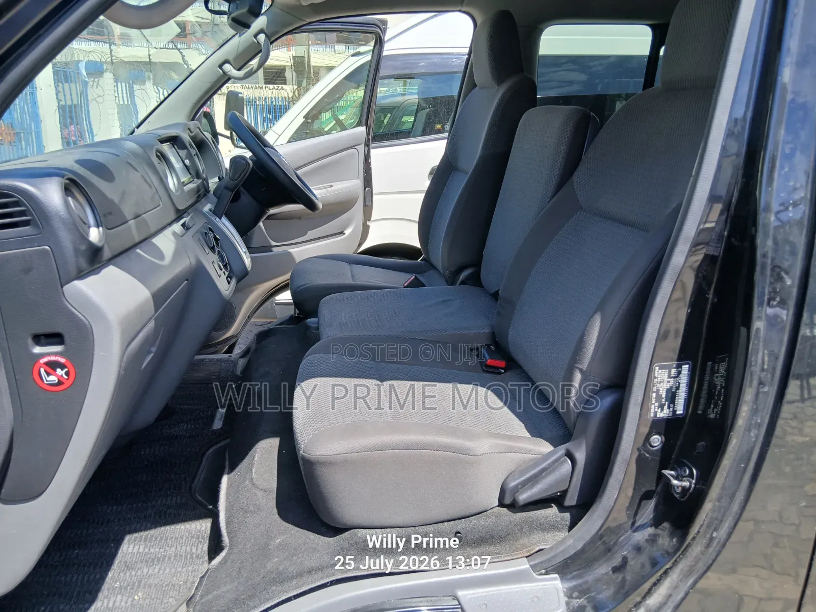 Nissan Caravan (Urvan) 2019 Black
